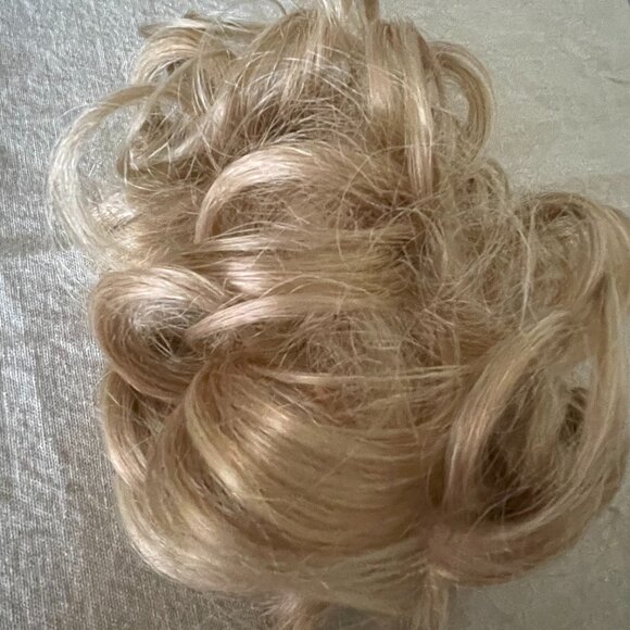 Blonde Messy Bun Hair Wig Clip Claw - Picture 4 of 6